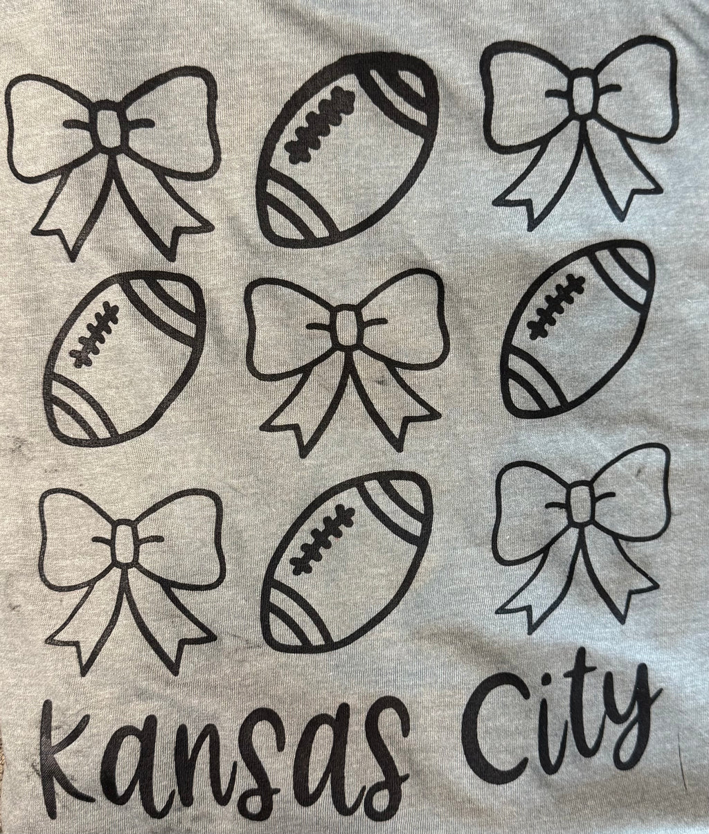 Bows + Balls Tee | Gray