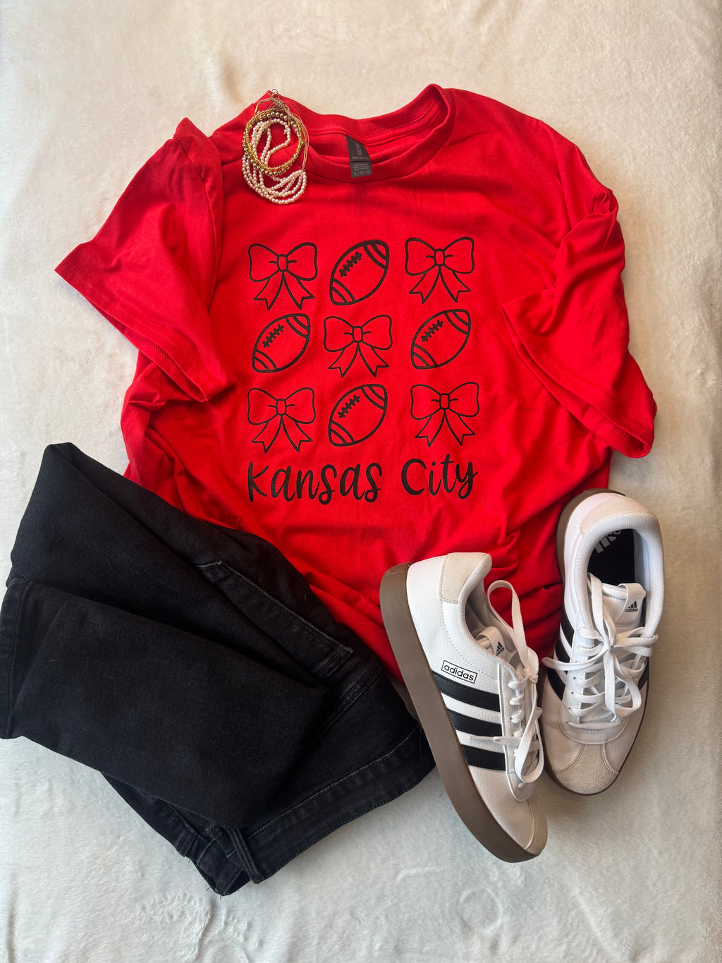 Bows + Balls Tee | Red